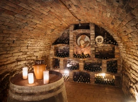 Penzion Valtice: vinný sklípek